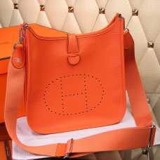 Hermes Evelyne III Togo Sac à bandoulière en cuir orange