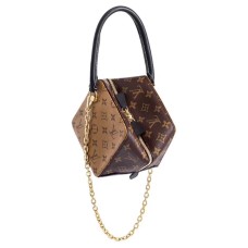 Louis Vuitton Square Chain Petit Sac M62791 Toile Monogram