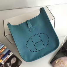 Hermes Evelyne III Togo Sac à bandoulière en cuir bleu