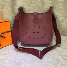 Hermes Evelyne III Togo Sac à bandoulière en cuir bordeaux
